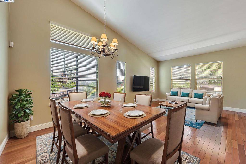 Castro Valley, CA 94546,2578 Ridge Crest Ct.