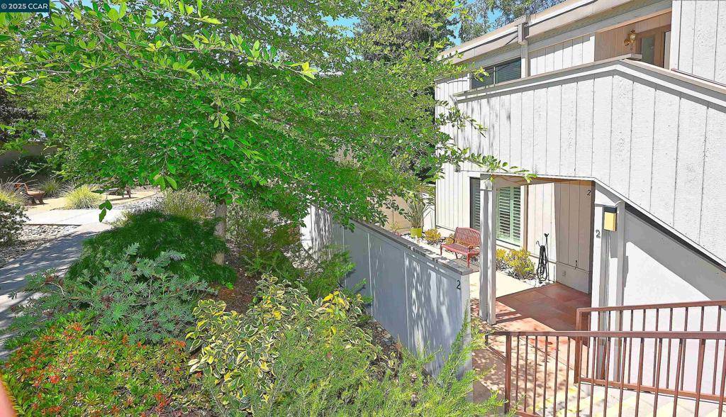 Walnut Creek, CA 94595,1332 Canyonwood Ct #2
