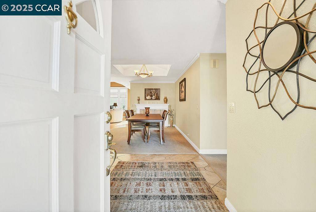 San Ramon, CA 94583,9757 Davona Dr