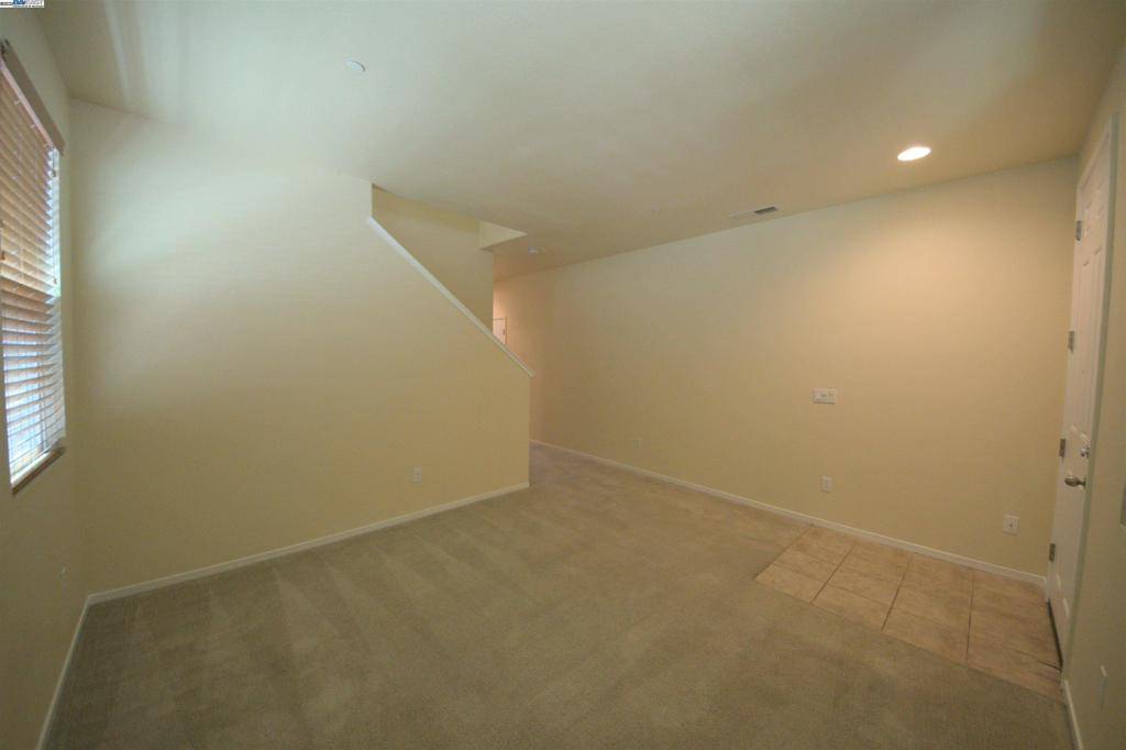 Vacaville, CA 95688,549 Chaparral Loop