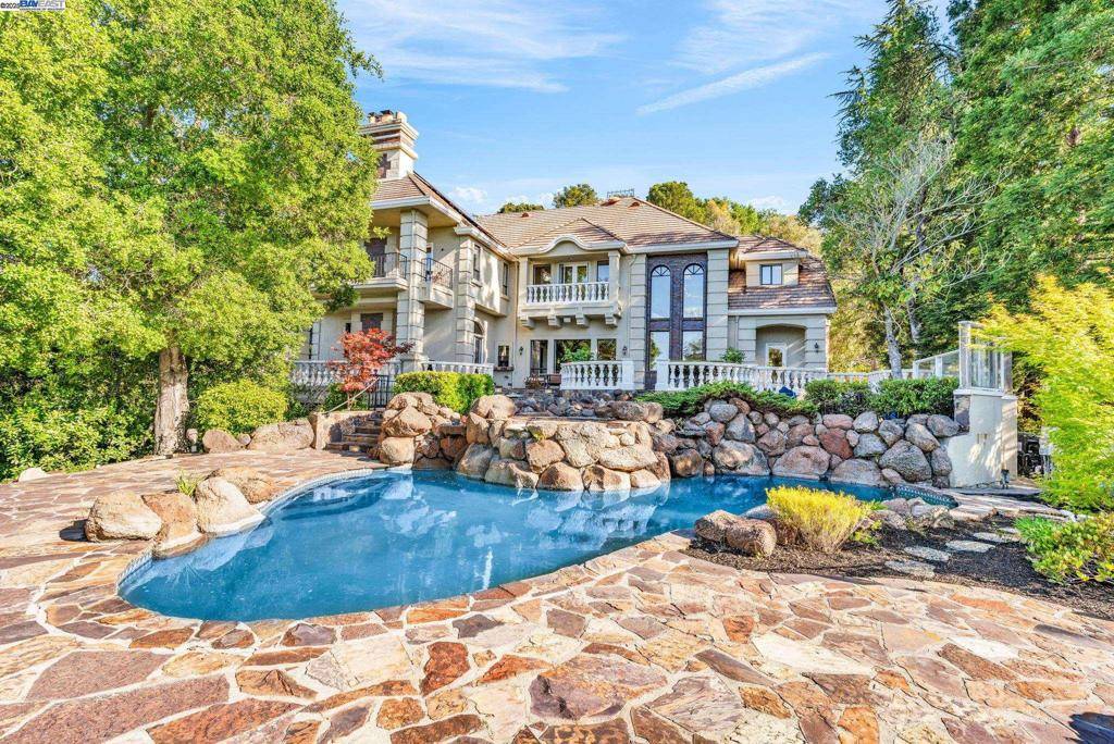 Alamo, CA 94507,219 Valley Oaks Dr