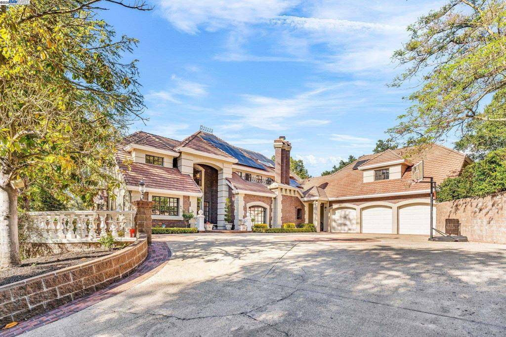 Alamo, CA 94507,219 Valley Oaks Dr