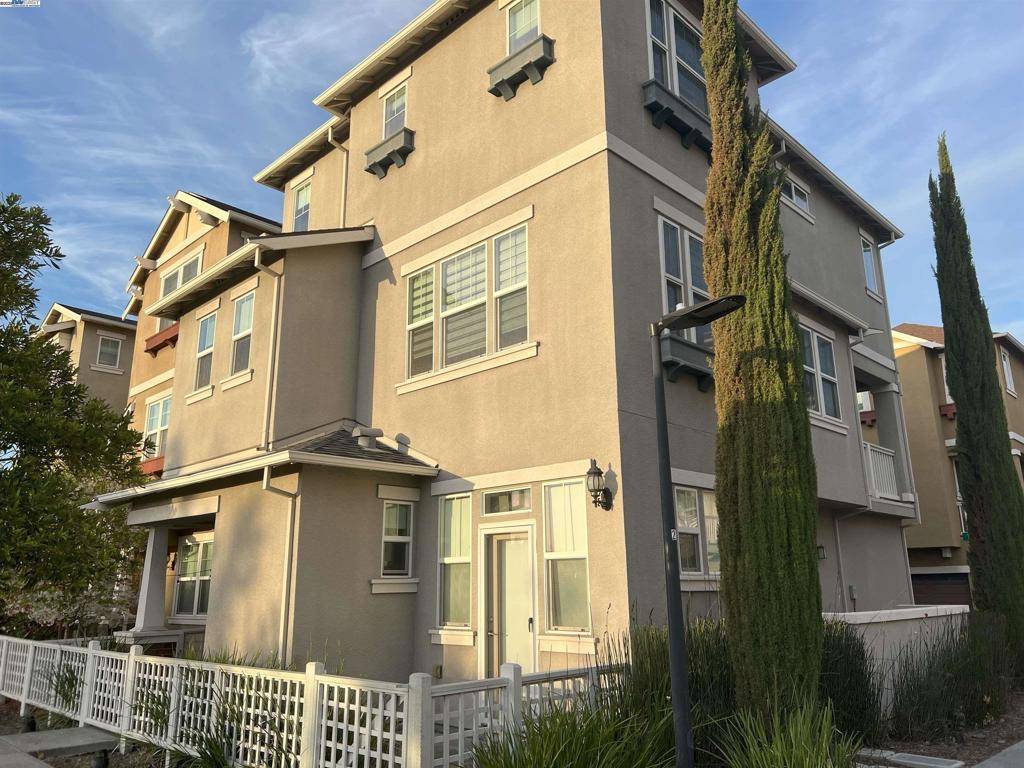 Fremont, CA 94538,40827 Tomales Ter