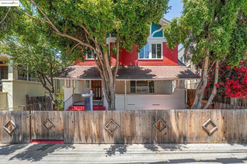 Oakland, CA 94609,604 56th Street