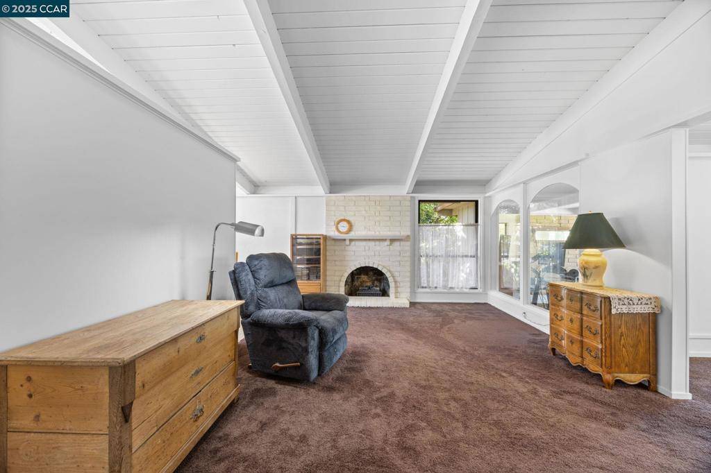 Martinez, CA 94553,51 Gilrix Dr