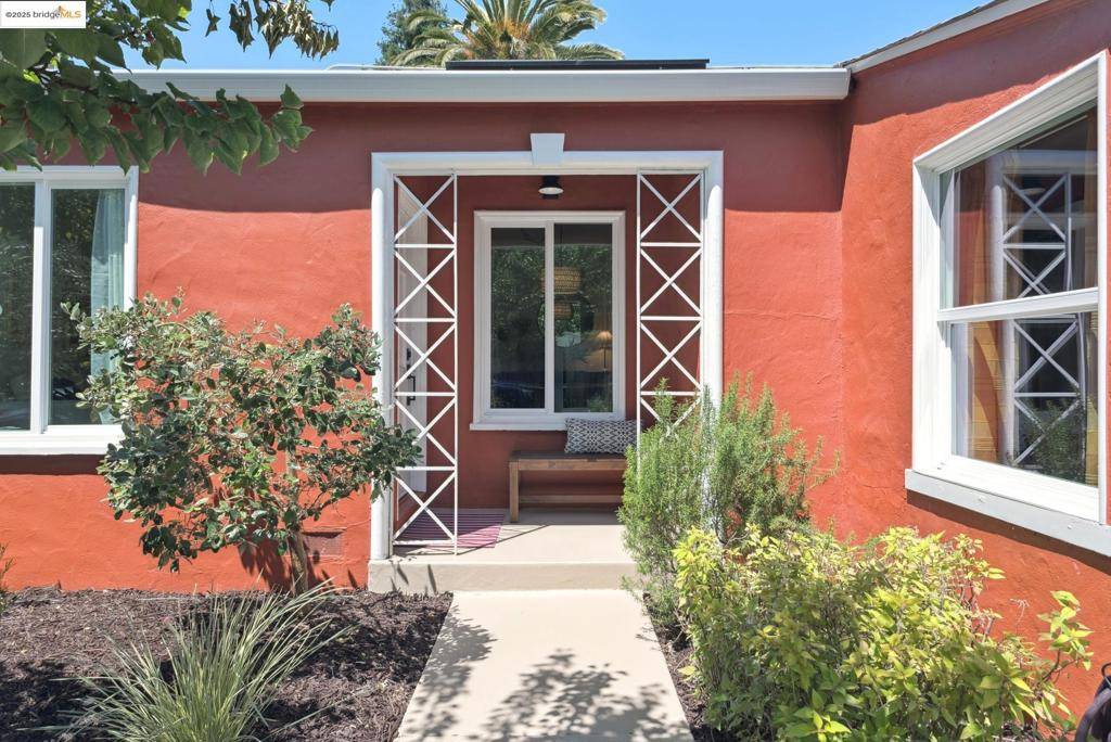 Berkeley, CA 94702,2634 Acton