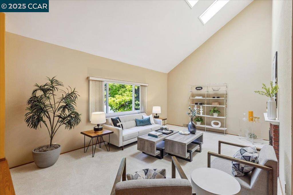 Walnut Creek, CA 94598,1759 Crescent Dr