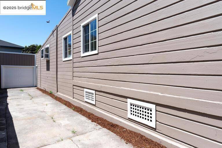 Oakland, CA 94607,1035 24Th St