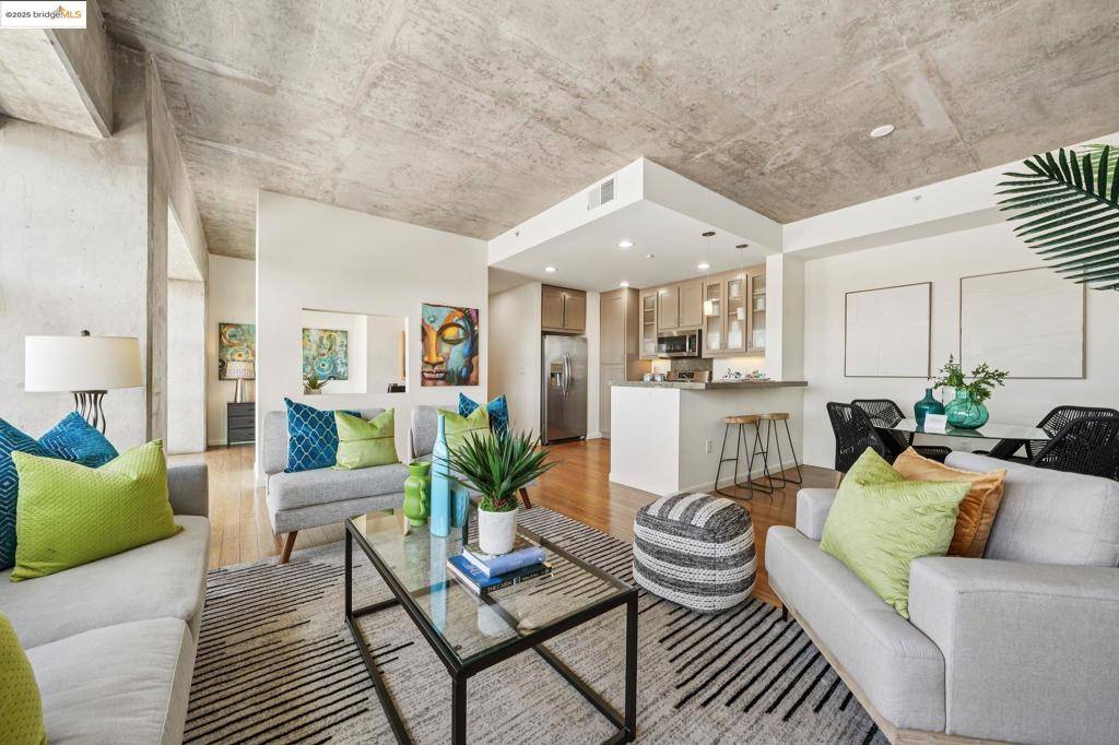 Oakland, CA 94607,428 Alice St #822