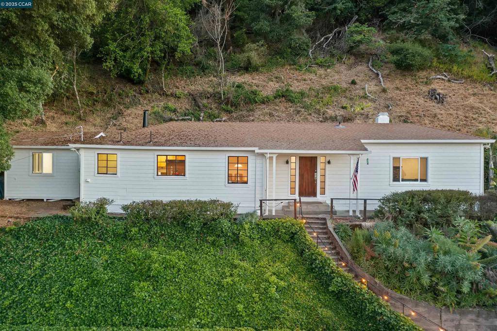 Orinda, CA 94563,85 La Encinal