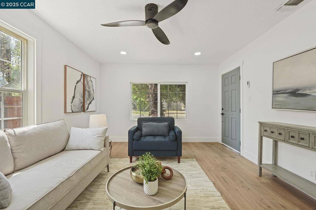 Sacramento, CA 95815-2524,1021 Frienza Avenue