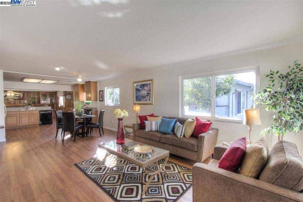 Fremont, CA 94538,4720 Selkirk St
