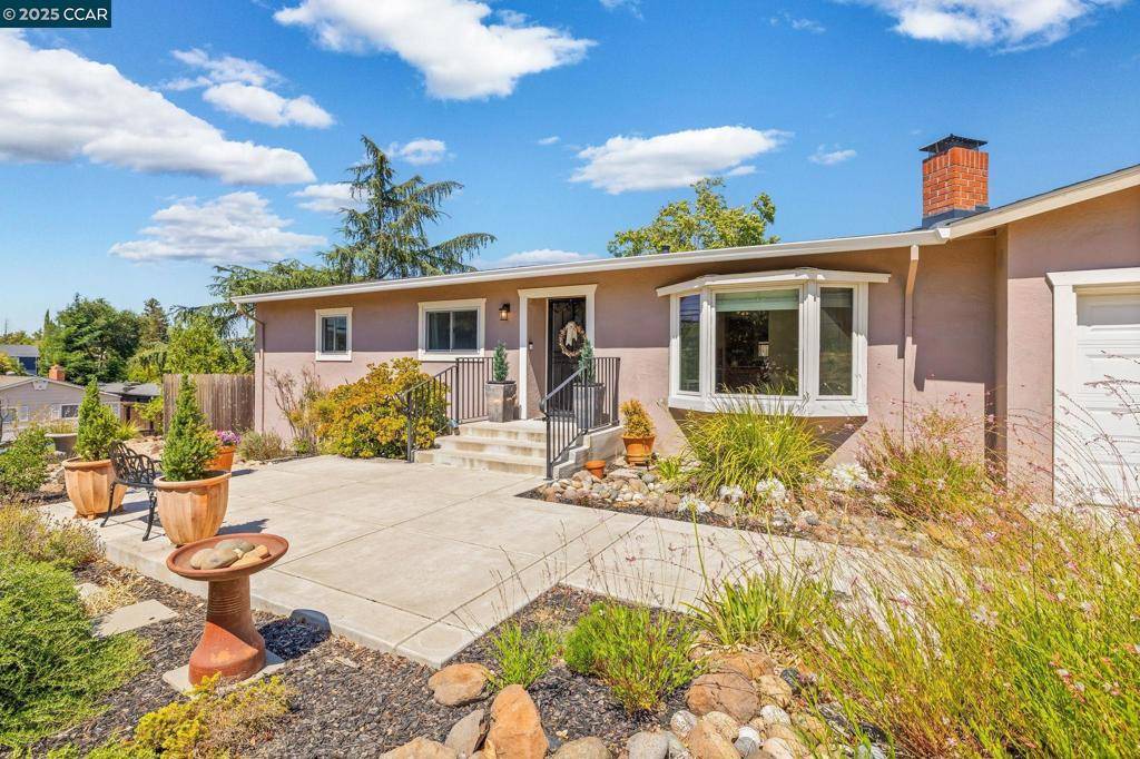 Martinez, CA 94553,2301 Pine St.