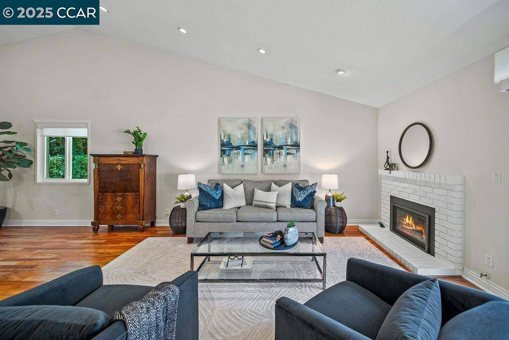 Walnut Creek, CA 94598,672 Savoy Ct