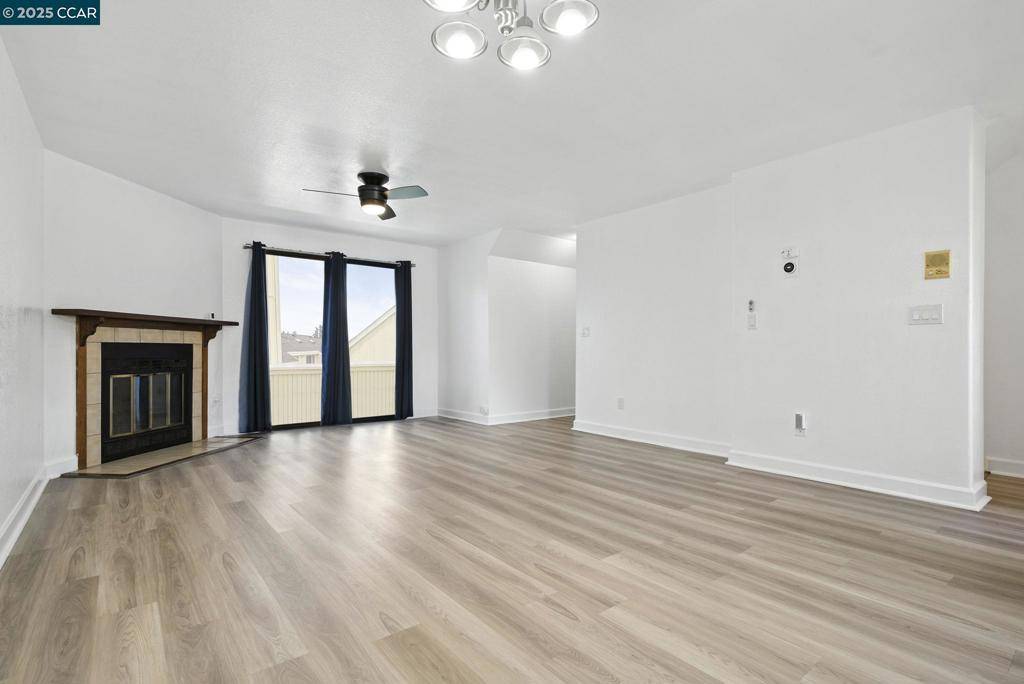 Hayward, CA 94544-2549,25011 Discoverer Pl