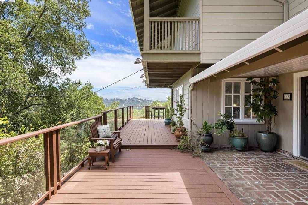 Orinda, CA 94563,12 South Trl