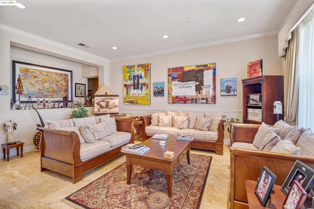 Antioch, CA 94531,5152 Cutler Ct