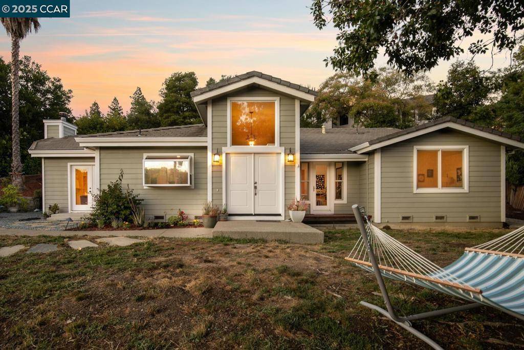 Walnut Creek, CA 94595,2 Deerfield Lane