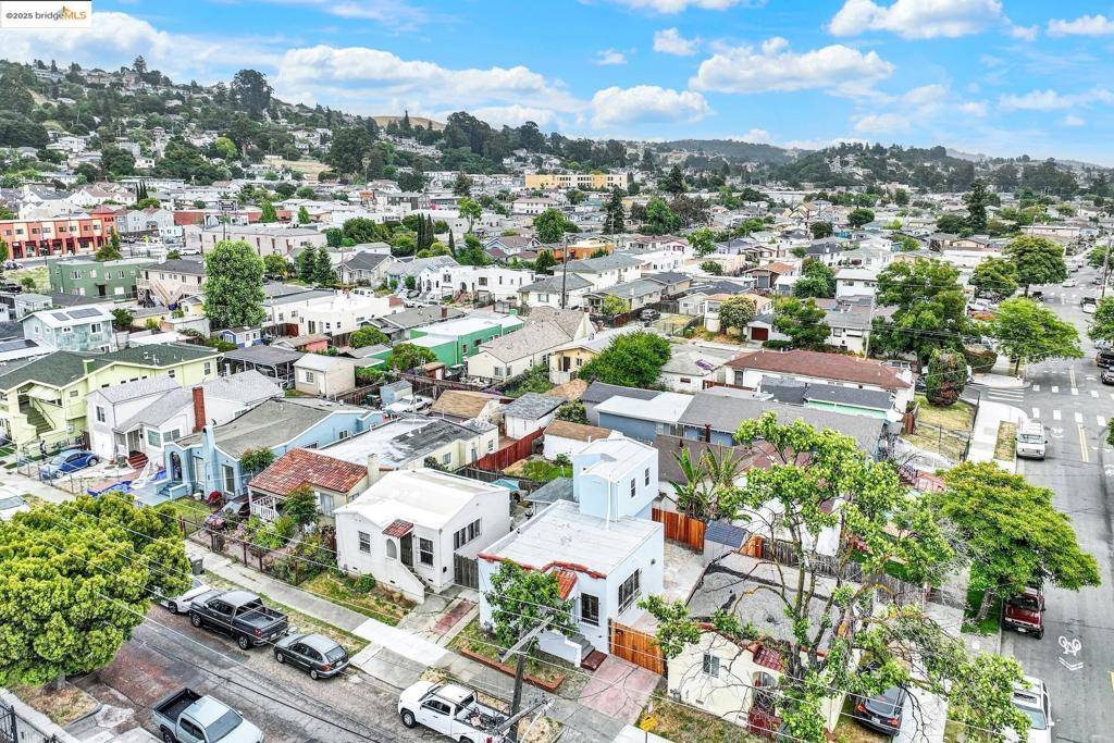 Oakland, CA 94605,2706 75Th Ave