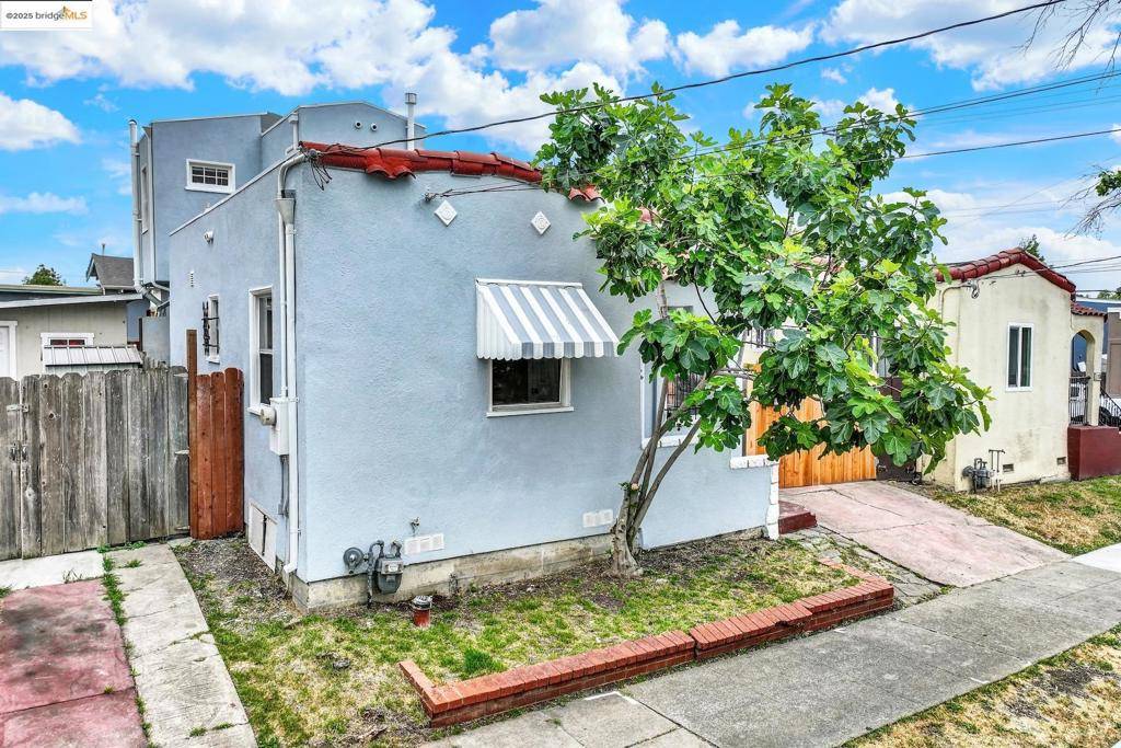 Oakland, CA 94605,2706 75Th Ave