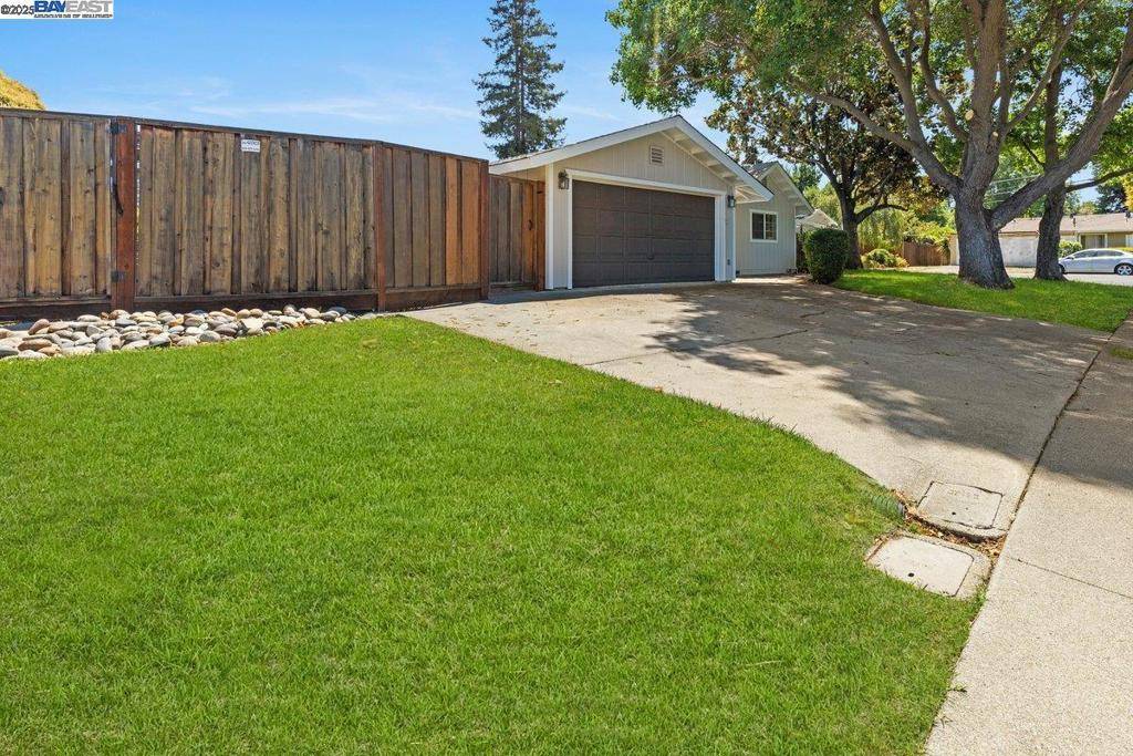 Pleasant Hill, CA 94523,1655 Wendy Dr