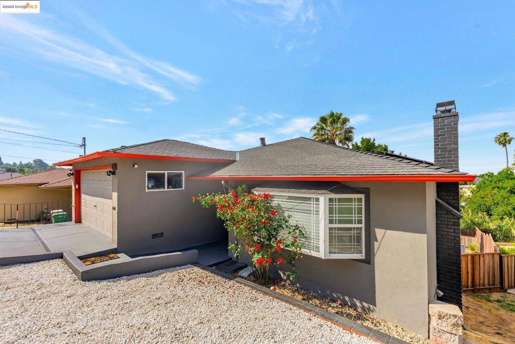 Oakland, CA 94605,6941 Outlook Ave