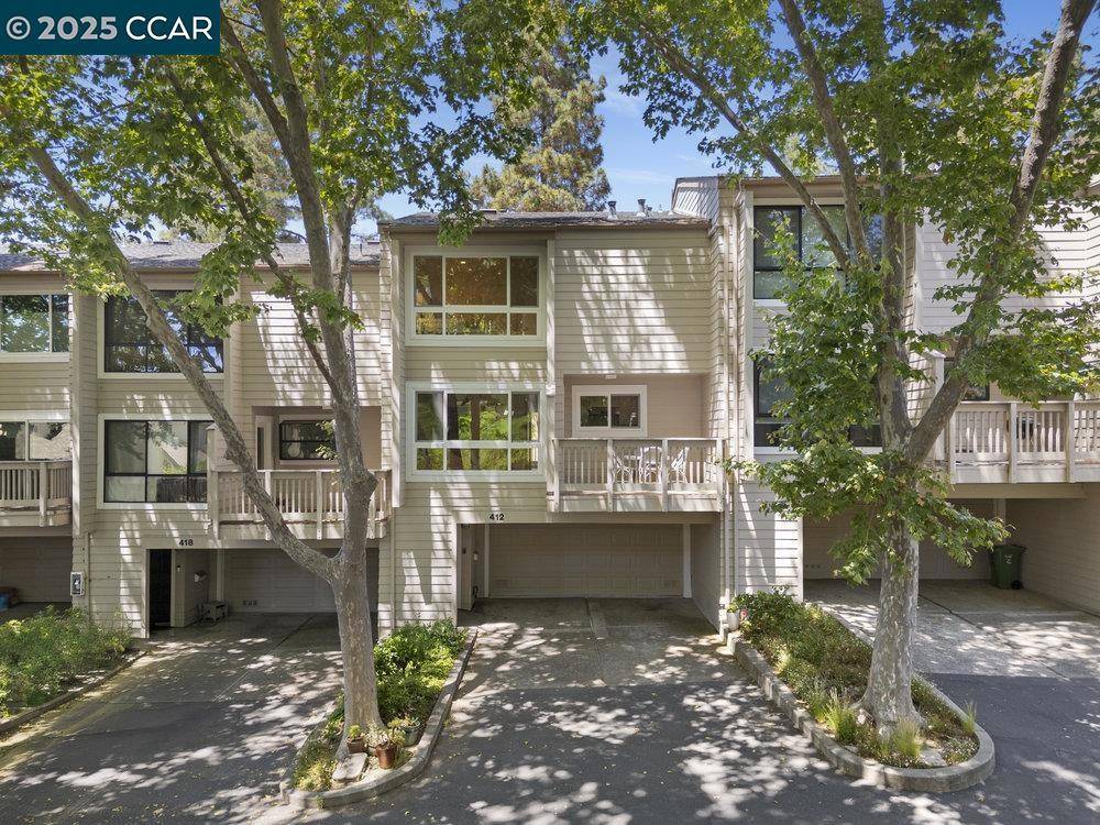 Moraga, CA 94556,412 Woodminster
