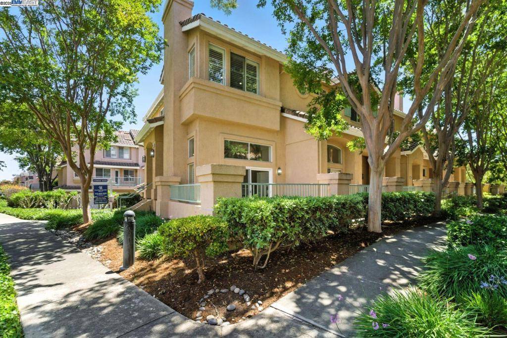 Fremont, CA 94555,6087 Sienna Ter #57