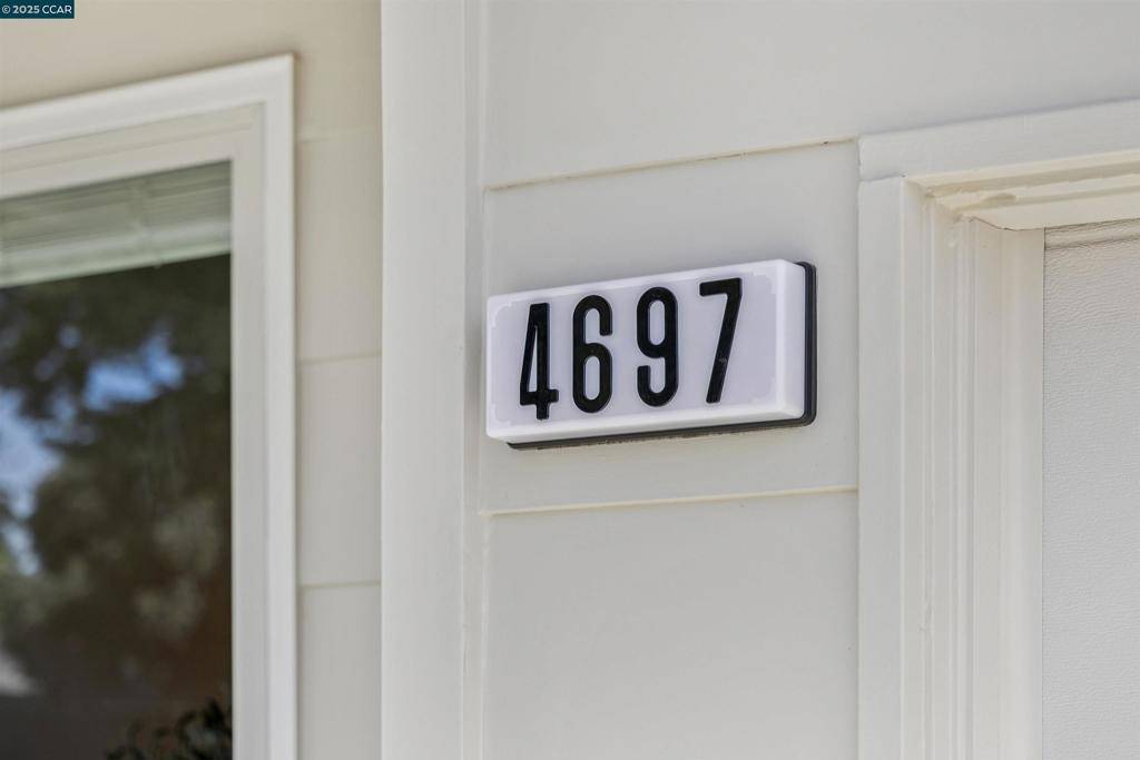 Pleasanton, CA 94566,4697 Canary Dr