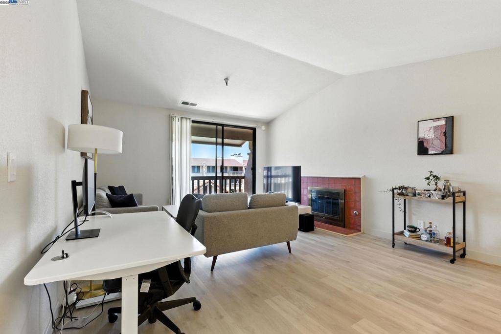 San Leandro, CA 94577,1400 Carpentier St #405