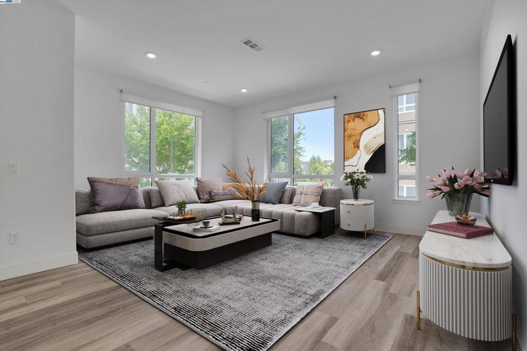 Fremont, CA 94539-8391,45258 Tom Blalock Street #100