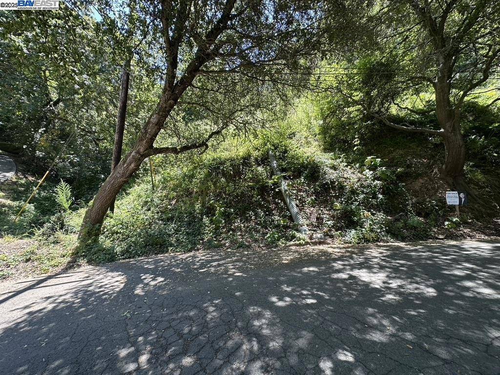 Oakland, CA 94603,Chelton Drive