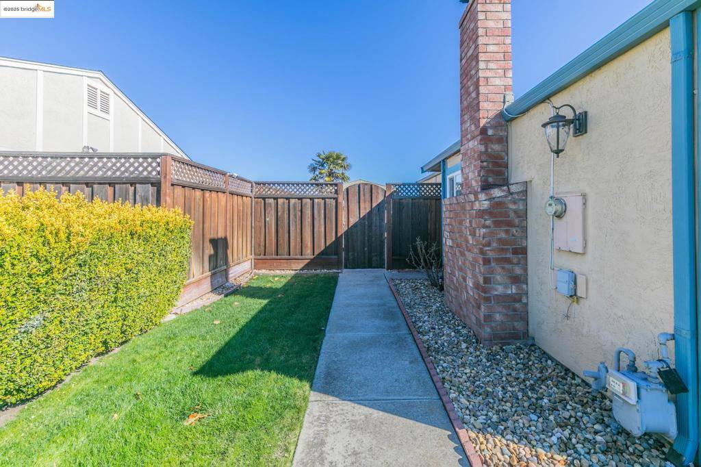 Livermore, CA 94551,2035 Monterey Dr