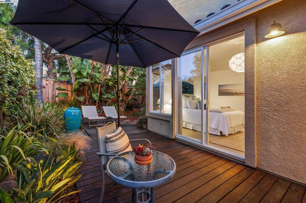Alameda, CA 94502,18 Cotella Court