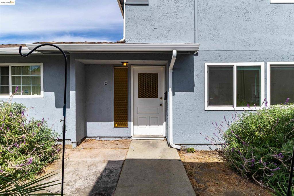 Concord, CA 94518,1064 Mohr Ln #C