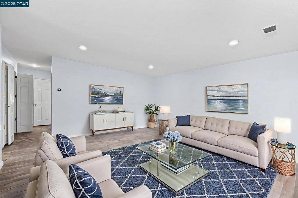 San Ramon, CA 94583,2749 Fountainhead Dr