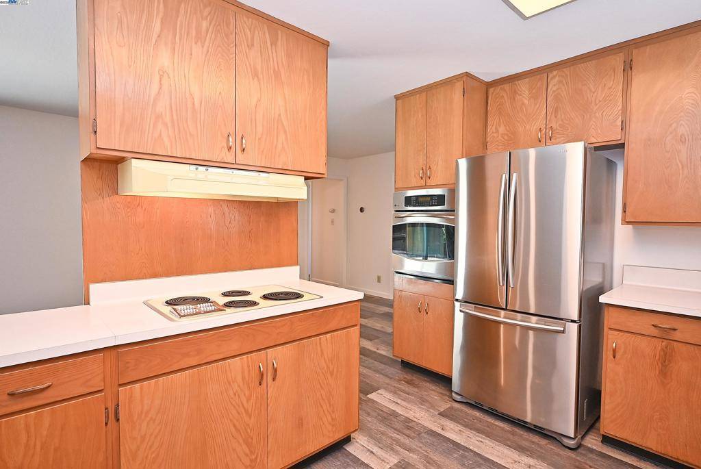 Livermore, CA 94550,1362 Saint Mary Dr