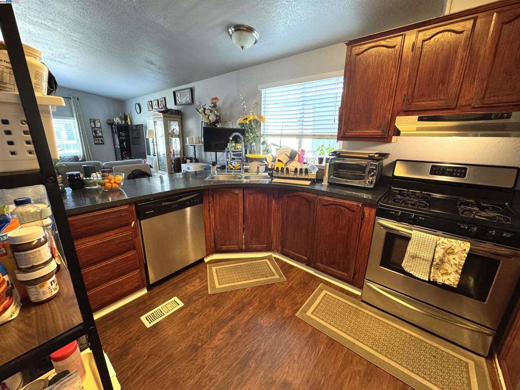 Sunnyvale, CA 94089,600 E Weddell Dr.