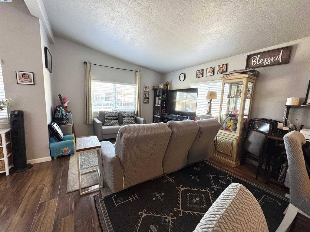 Sunnyvale, CA 94089,600 E Weddell Dr.