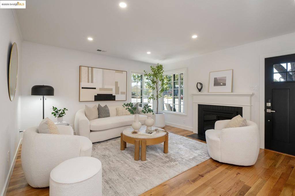 San Jose, CA 95126,935 W Taylor Street