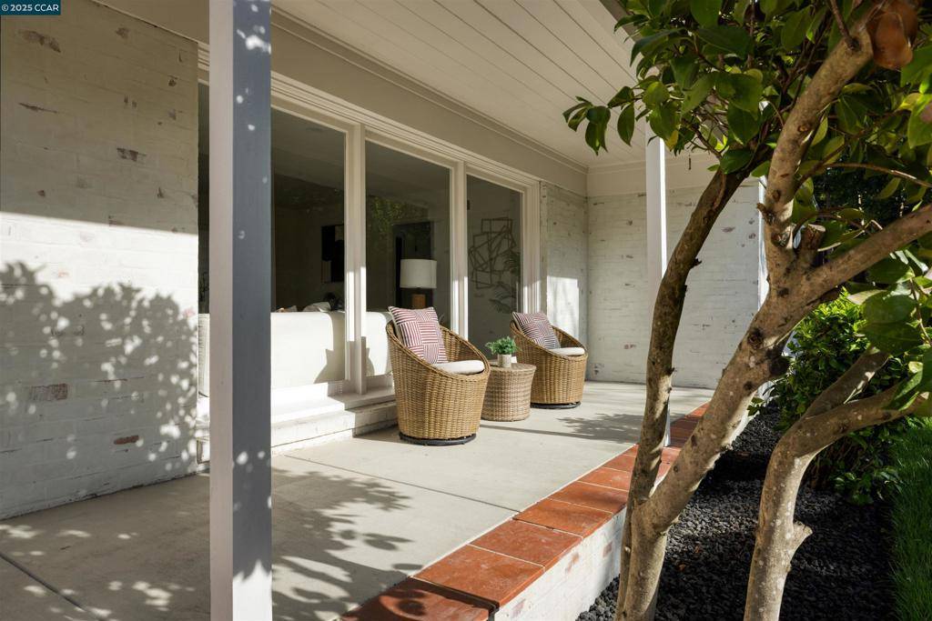 Orinda, CA 94563,580 Moraga Way