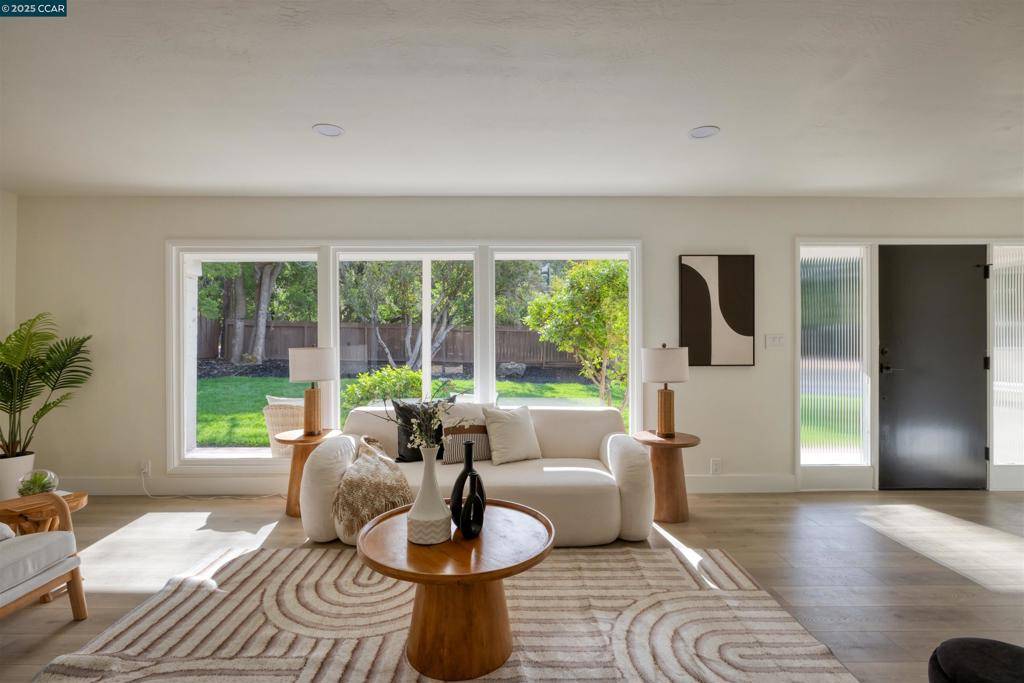 Orinda, CA 94563,580 Moraga Way