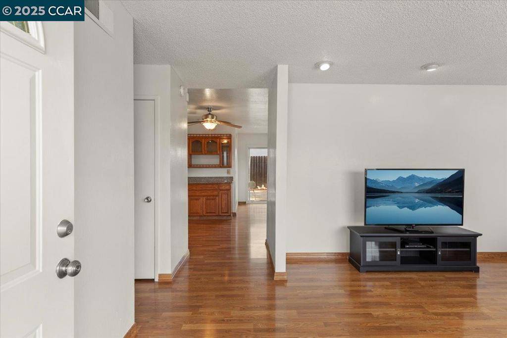 Vallejo, CA 94589,316 Meadows Dr