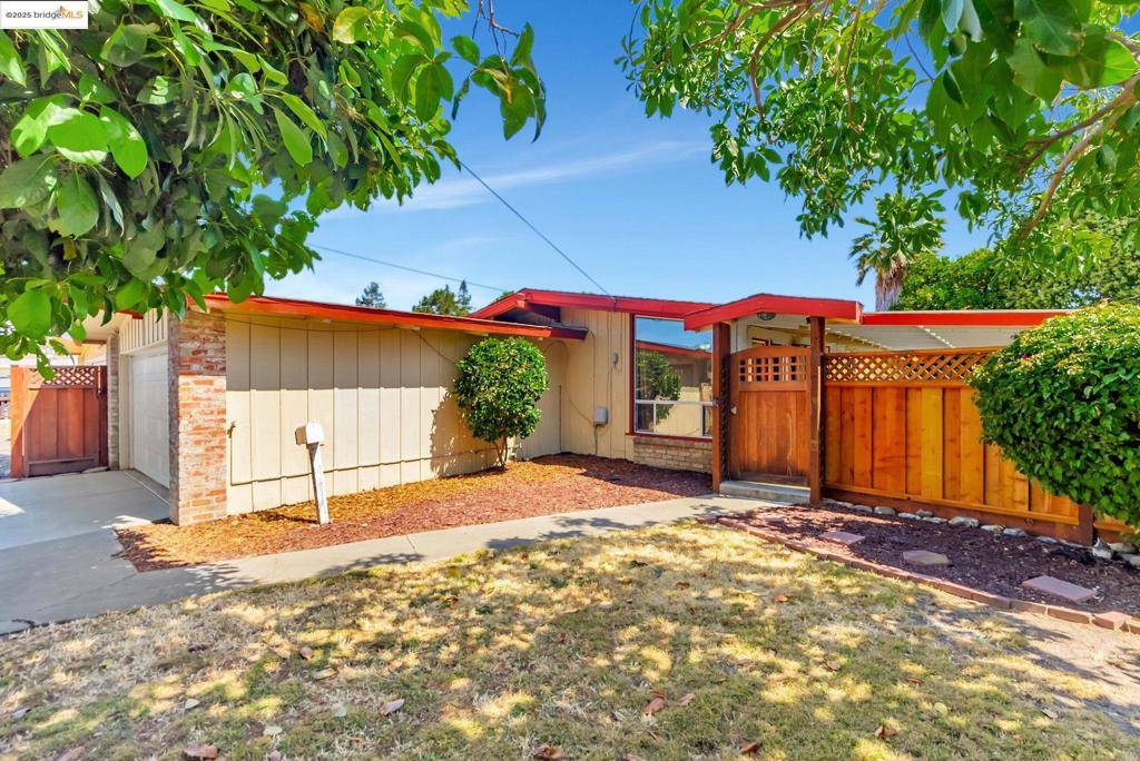 Hayward, CA 94545,27624 Orlando Ave