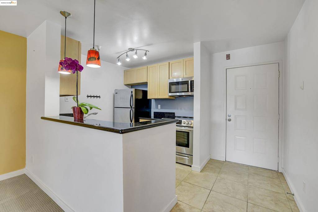 Emeryville, CA 94608,6400 Christie Ave #5109