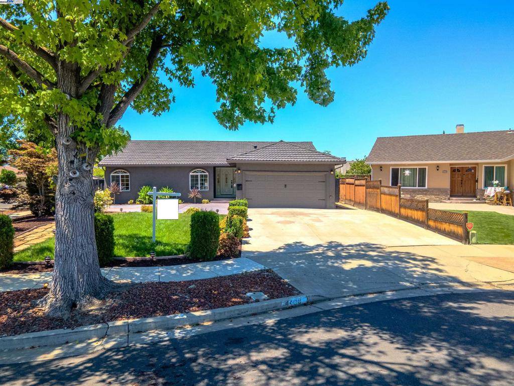 San Jose, CA 95136,4438 Jonquil Dr