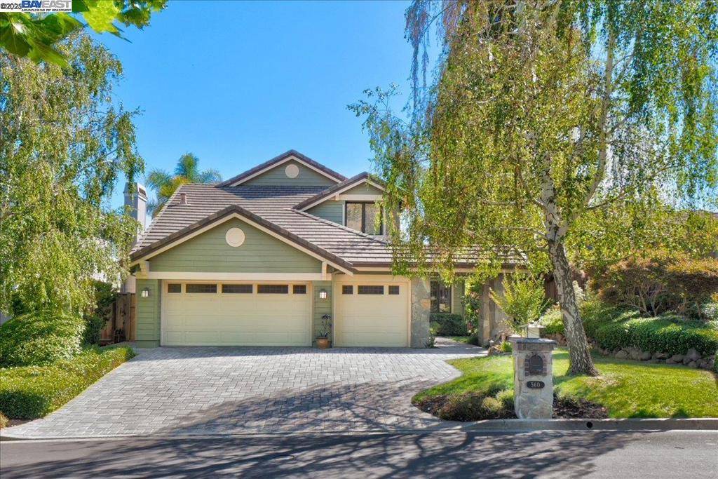 Danville, CA 94506,560 Buttonwood Dr