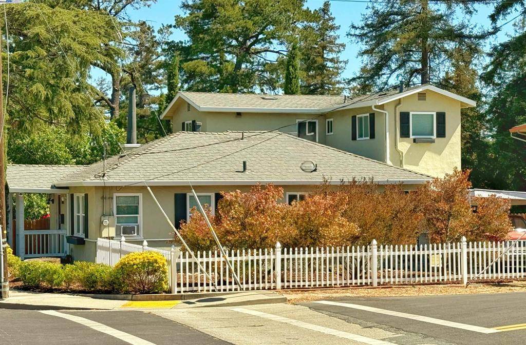 Concord, CA 94520,3010 Grant St