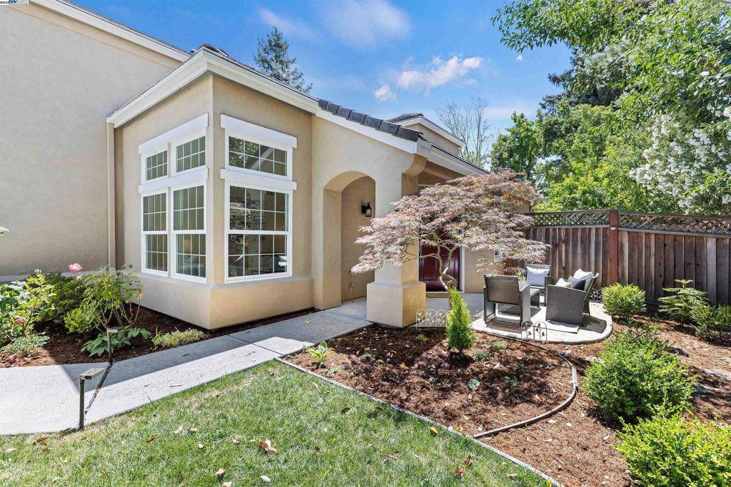 Danville, CA 94526,1687 Silverwood Ct
