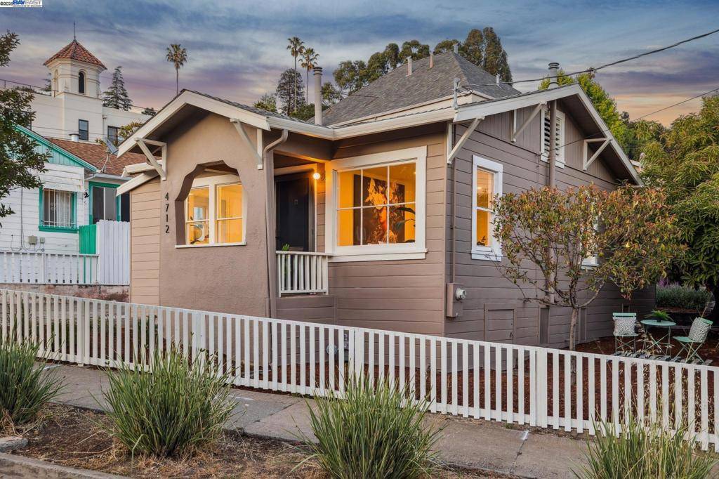 Oakland, CA 94619,4712 TOMPKINS AVENUE